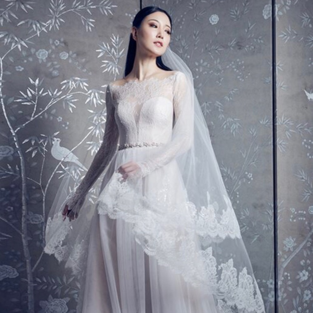 Ramona Keveza Wedding Dress